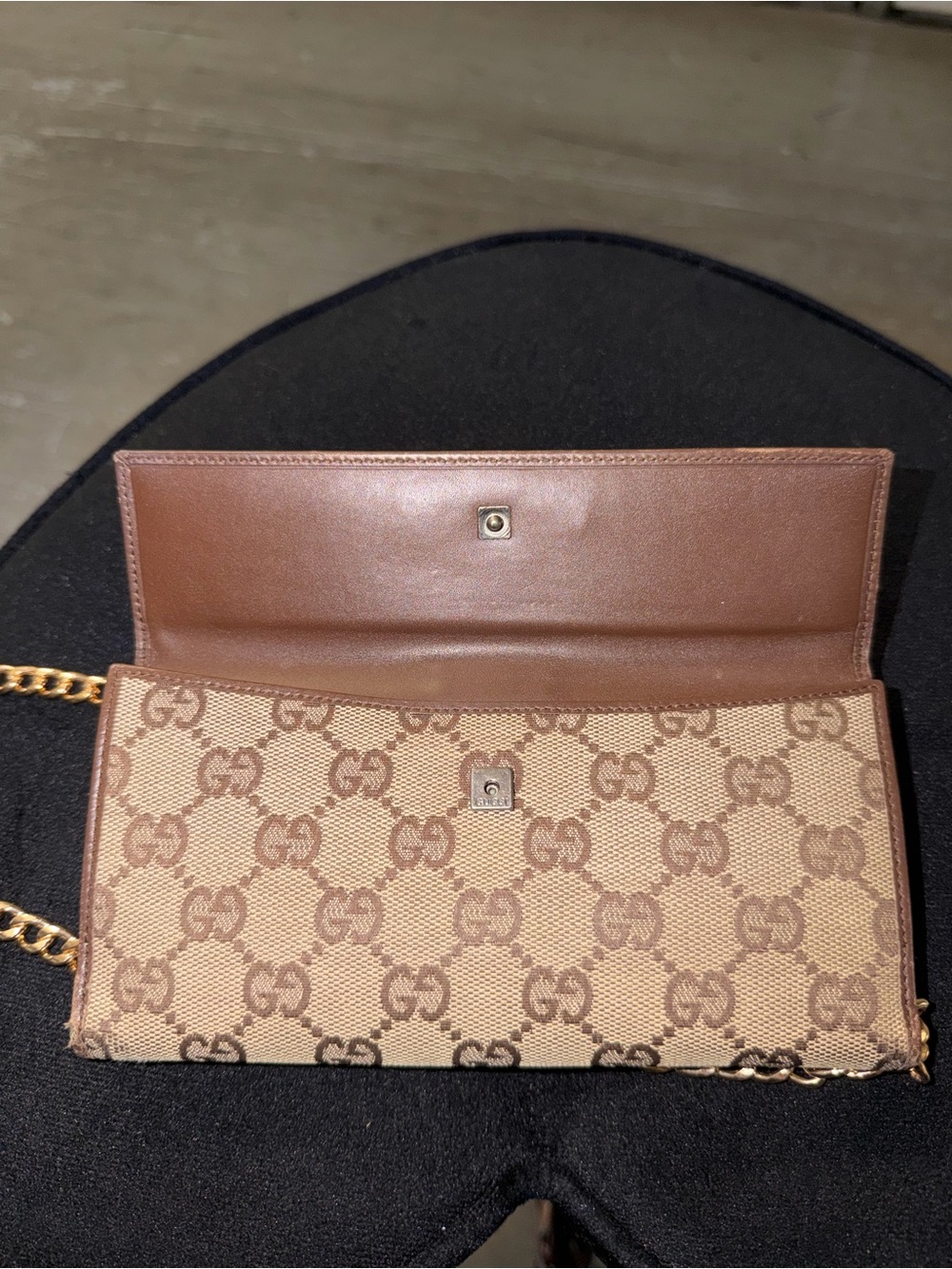 Gucci Brown Monogram Wallet - Picture 2 of 14